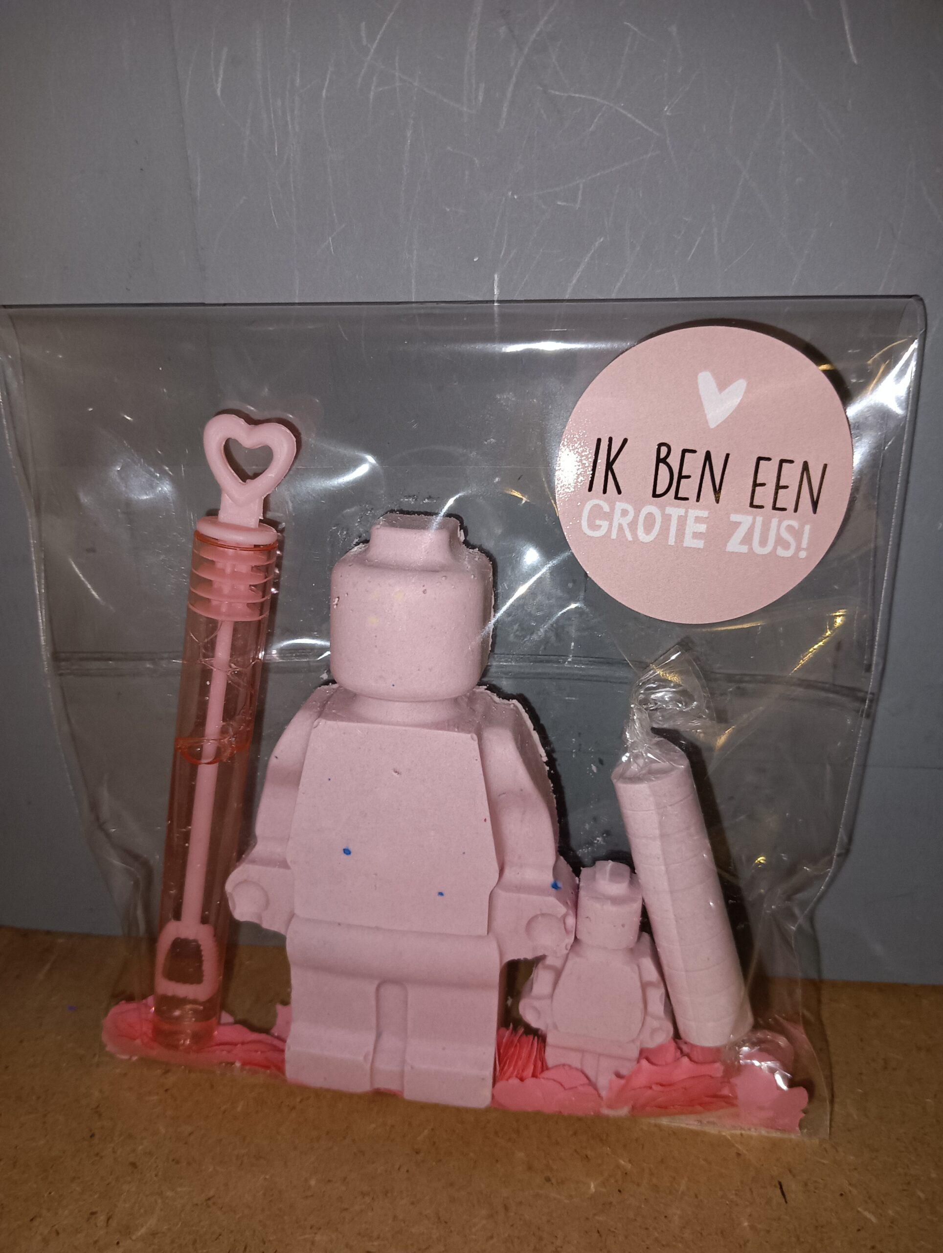 Geboorte traktatie lego roze