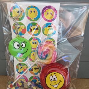 Smiley traktatie stickers/sleutelhanger/jojo