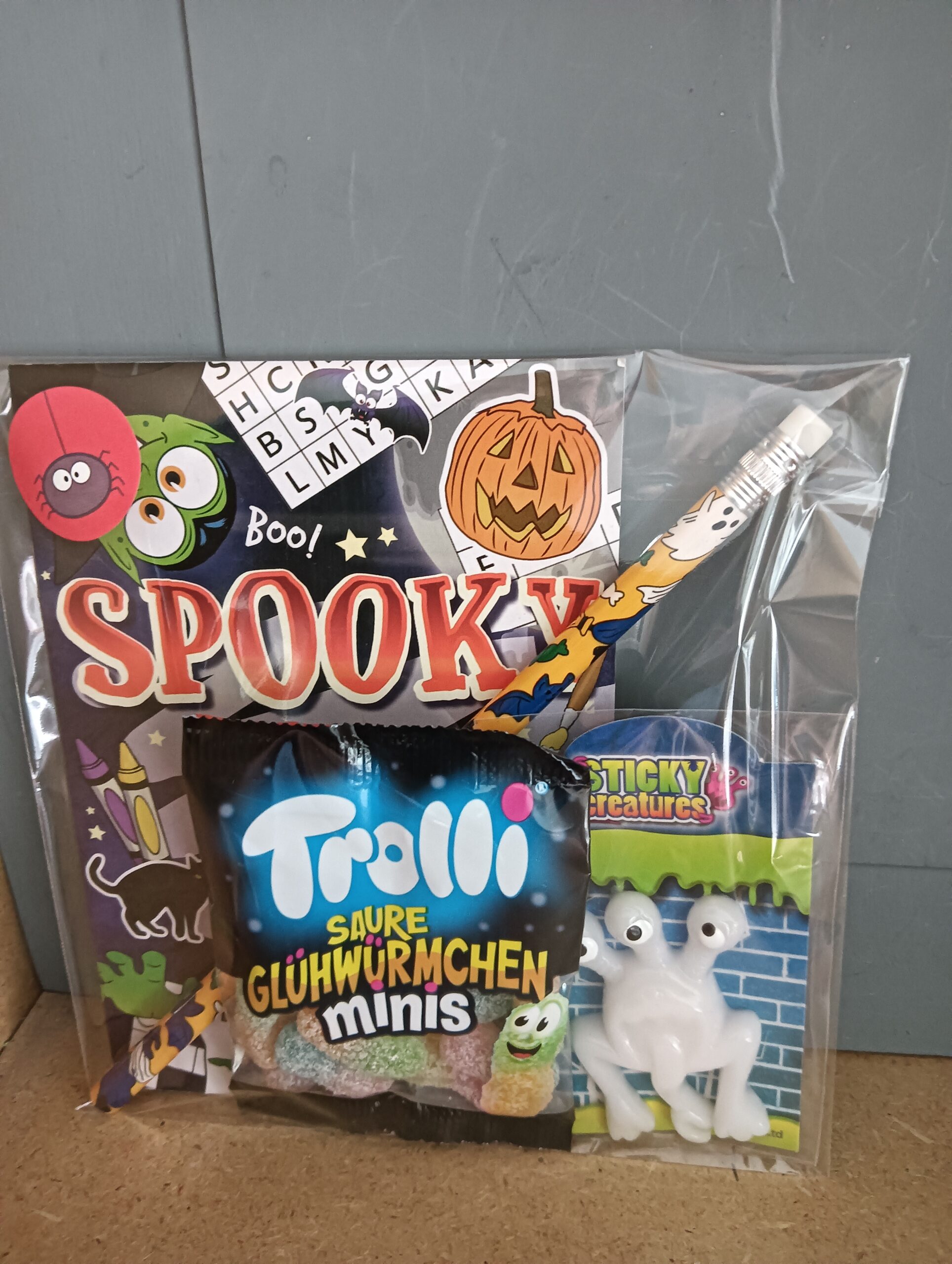 Halloween traktatie puzzelboekje/slijmfiguurtje/potlood