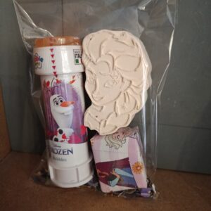 Frozen stoepkrijt Elza met bellenblaas