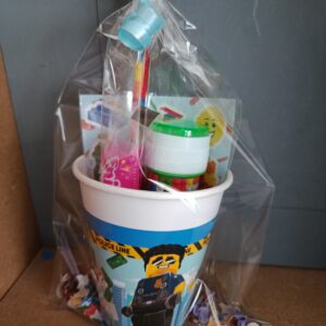 Lego beker traktatie