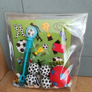 Voetbal traktatie stickers/bellenblaasje