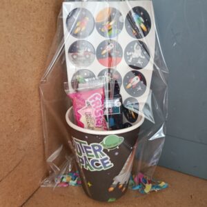 Ruimte traktatie beker/stickers